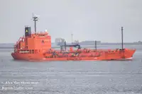 Oil/Chemical tanker till salu
