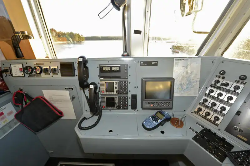 Undersökningsfartyg till salu