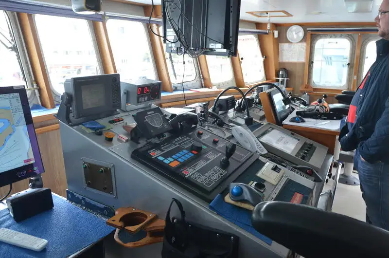 Containerskepp till salu