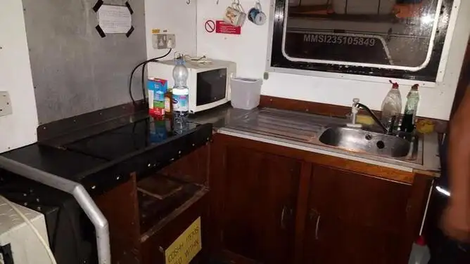 Katamaran till salu