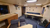 Försörjningsfartyg till salu