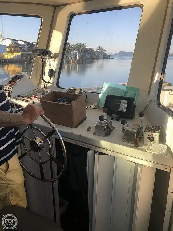 Försörjningsfartyg till salu