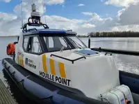 Containerskepp till salu