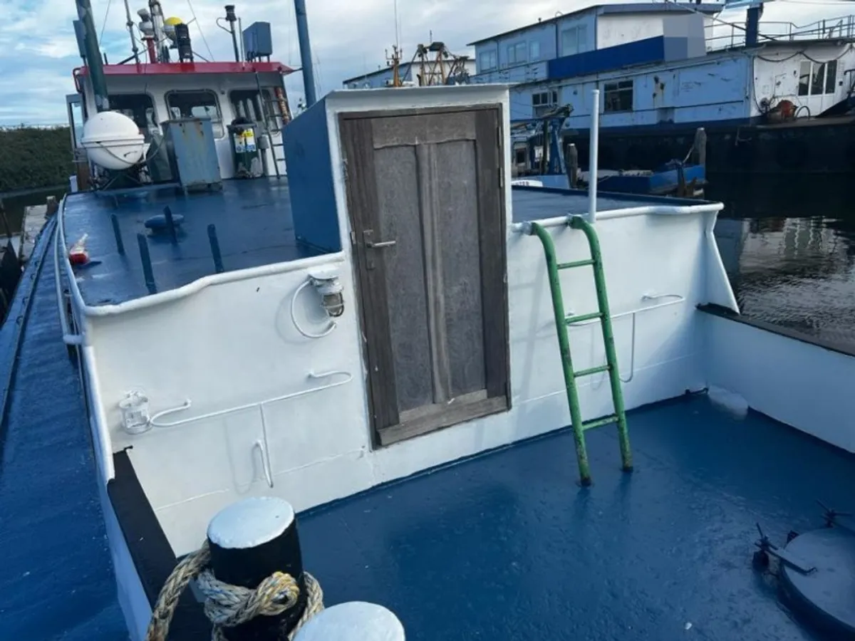 Patrullbåt till salu