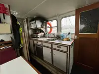 Undersökningsfartyg till salu