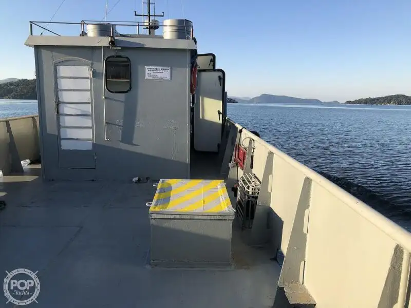 Försörjningsfartyg till salu