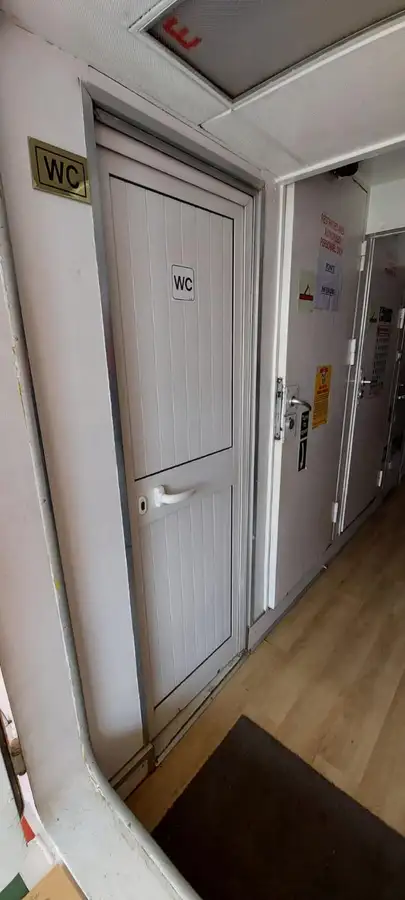 Besättningsbåt till salu