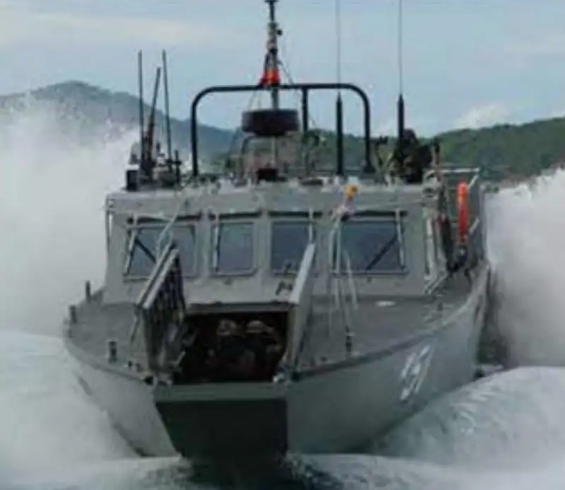 Patrullbåt till salu