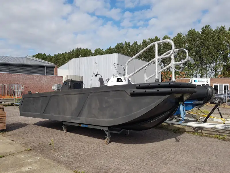 Containerskepp till salu