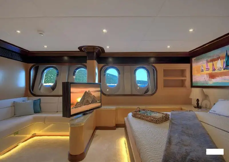 Yacht till salu