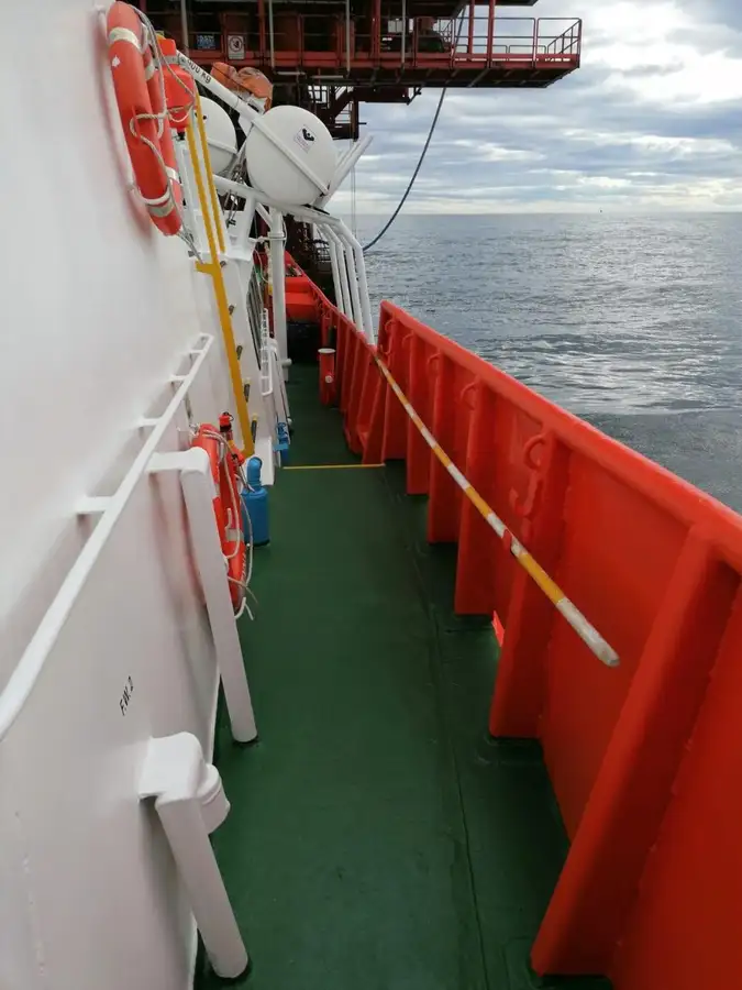 Besättningsbåt till salu