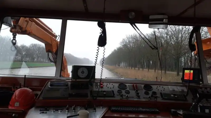 Containerskepp till salu