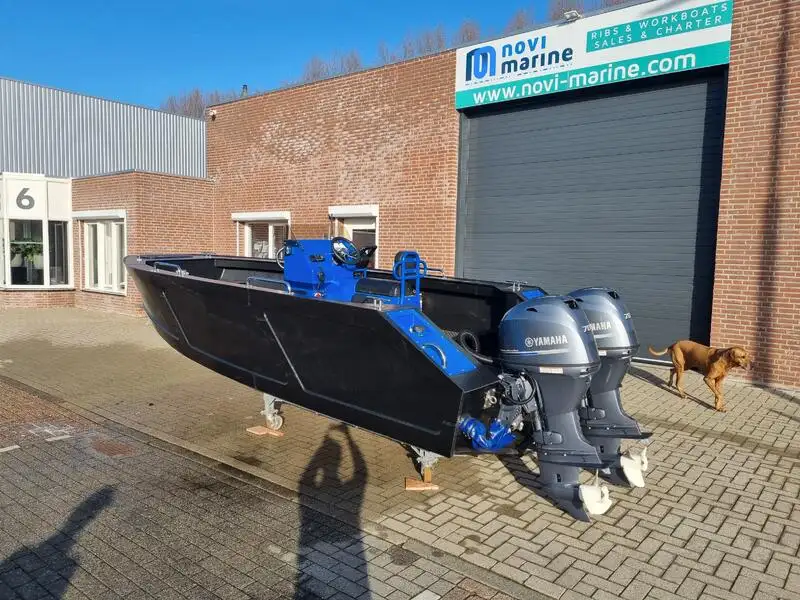 Containerskepp till salu
