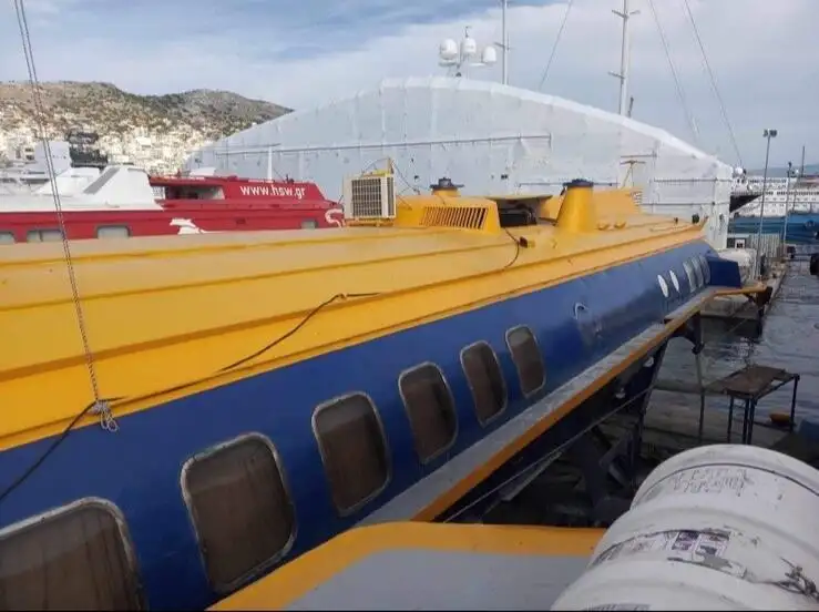 Hydrofoil till salu