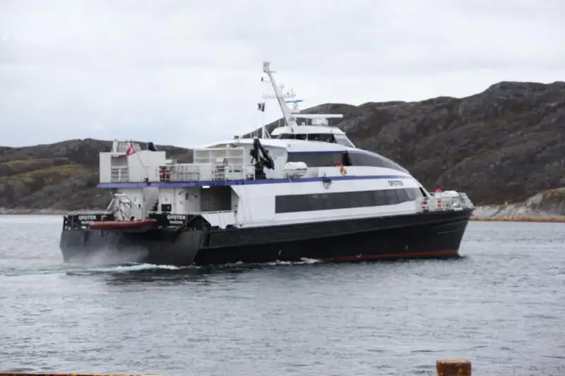 Katamaran till salu