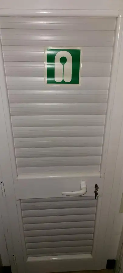 Besättningsbåt till salu