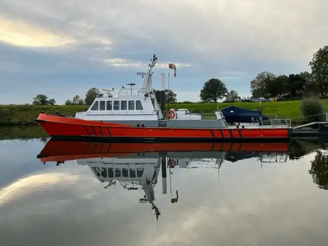 Patrullbåt till salu