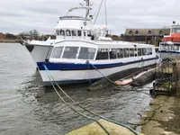 Passagerarfartyg till salu