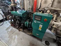 Undersökningsfartyg till salu