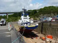 Containerskepp till salu
