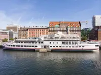 Pråm till salu