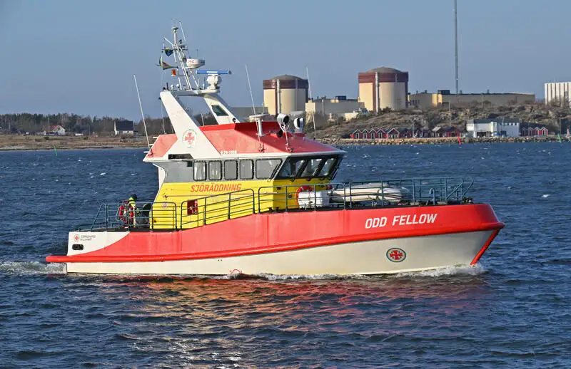Räddningsfartyg till salu