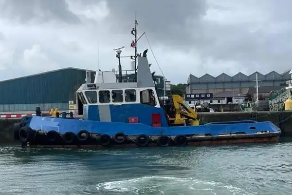 Bogserbåt till salu