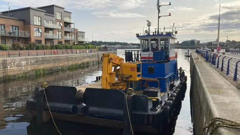 Containerskepp till salu