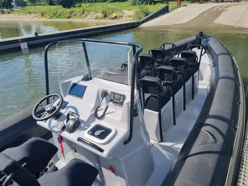 Containerskepp till salu