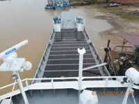 Containerskepp till salu