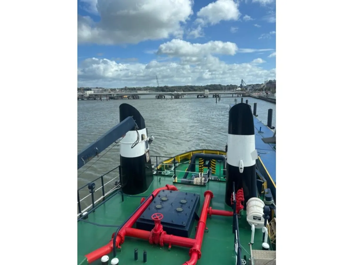 Bogserbåt till salu