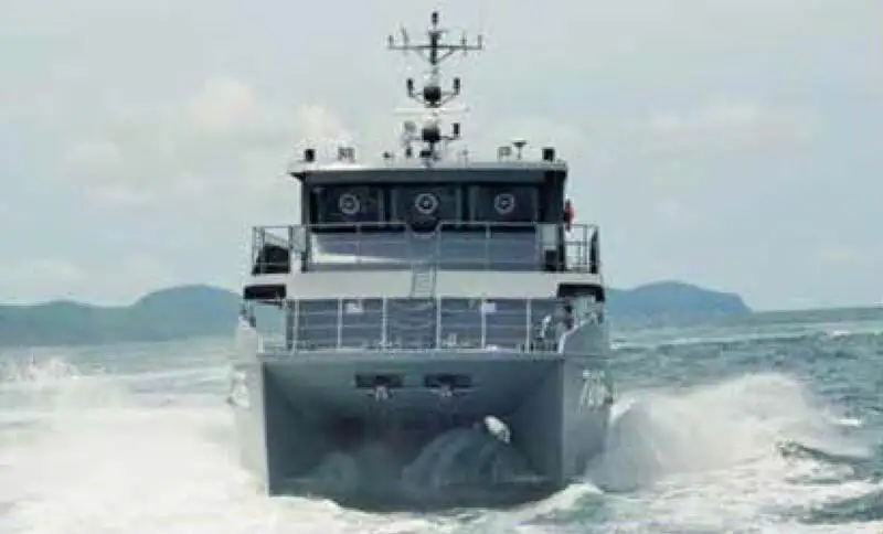 Katamaran till salu