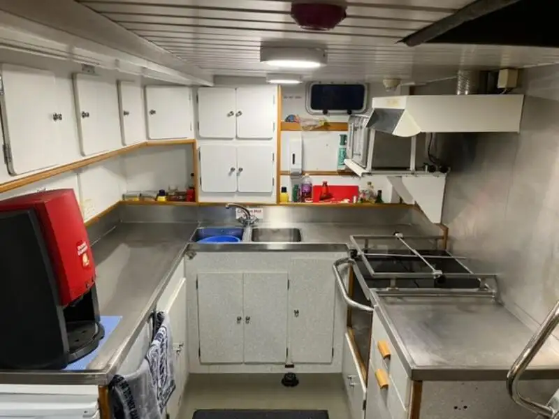 Patrullbåt till salu