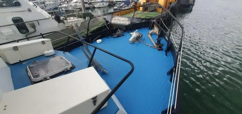 Containerskepp till salu