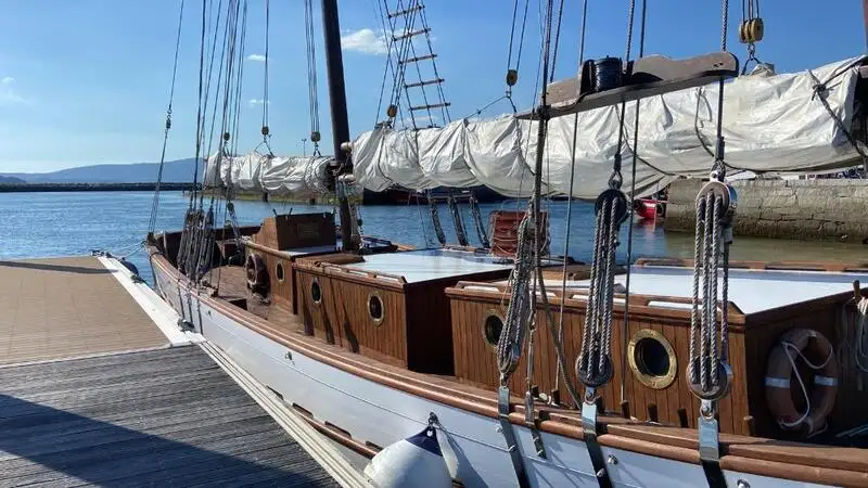 Färja till salu
