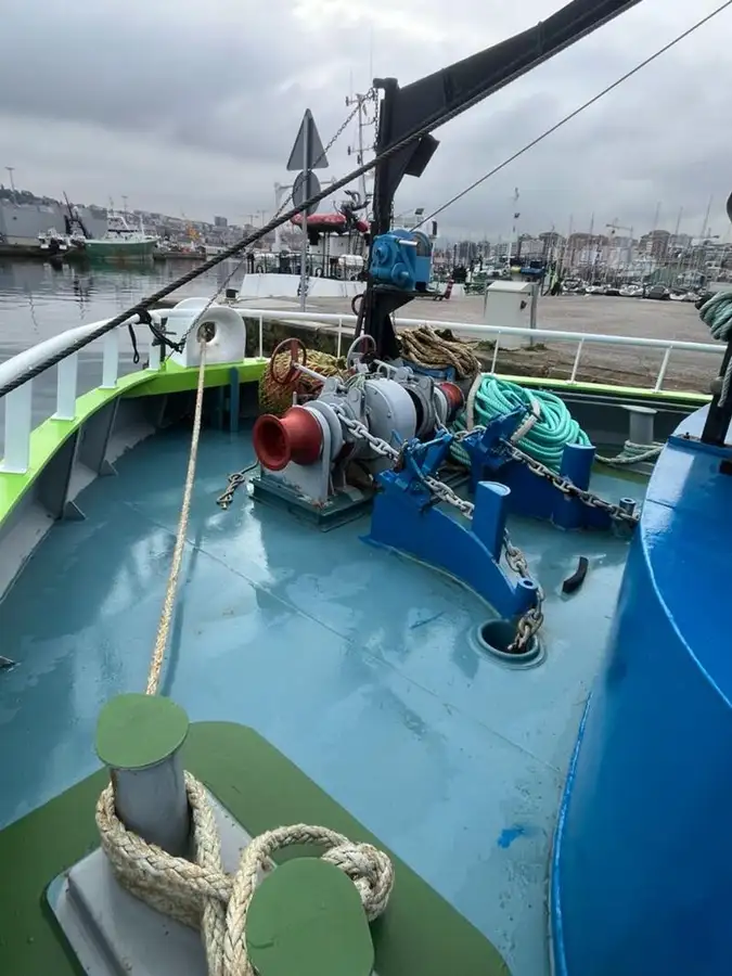 Arbetsbåtar till salu
