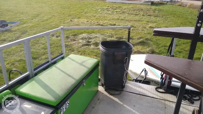 Containerskepp till salu