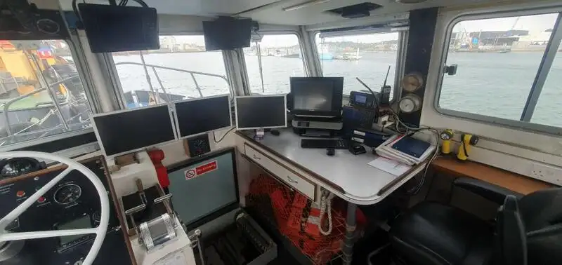 Containerskepp till salu