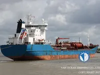 Olje-/kemikalietanker till salu
