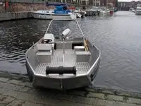 Pråm till salu
