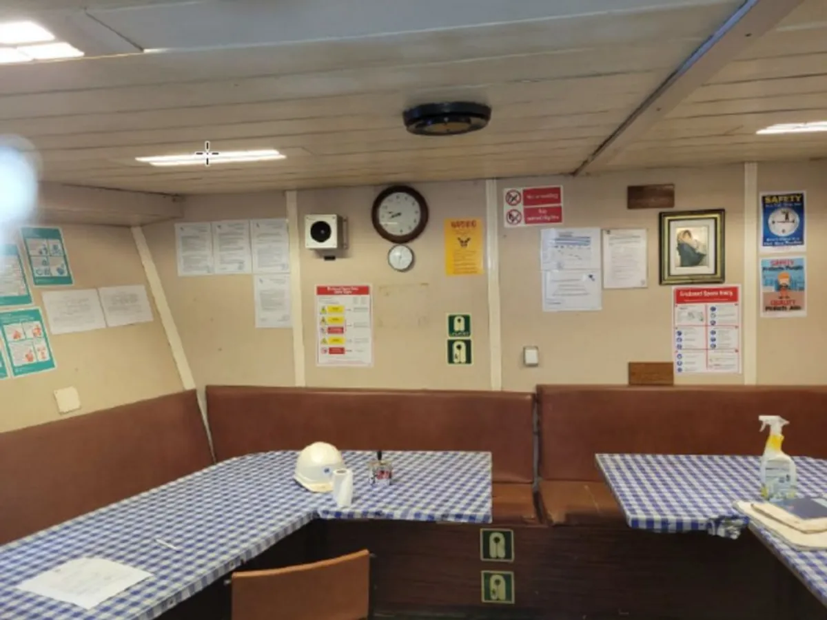 Försörjningsfartyg till salu