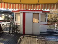 Containerskepp till salu