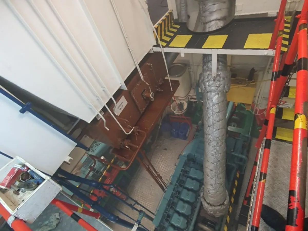 Försörjningsfartyg till salu