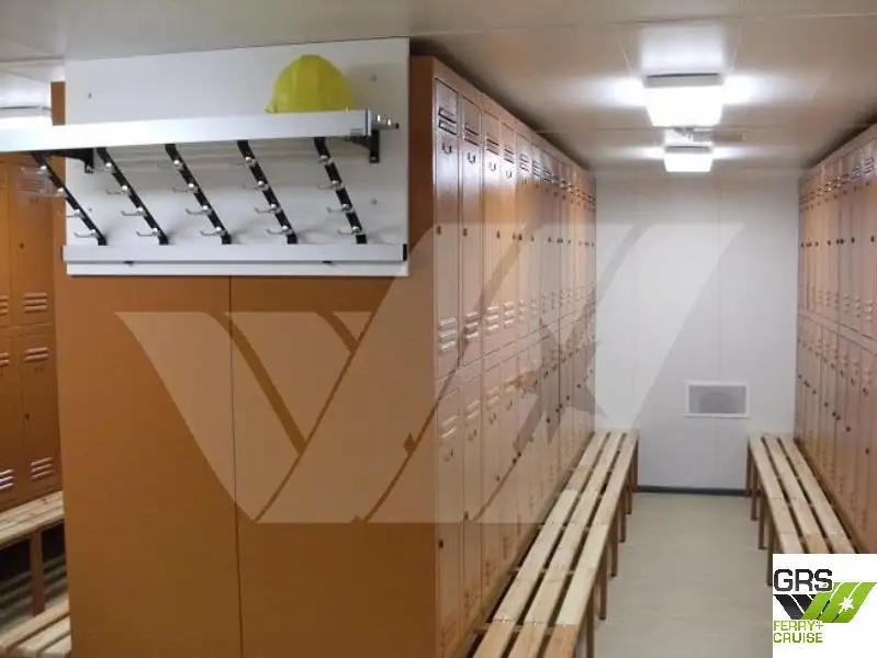 Containerskepp till salu