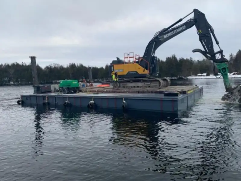 Pråm till salu