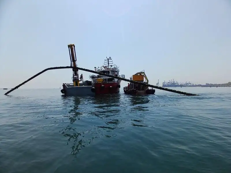 Arbetsbåtar till salu