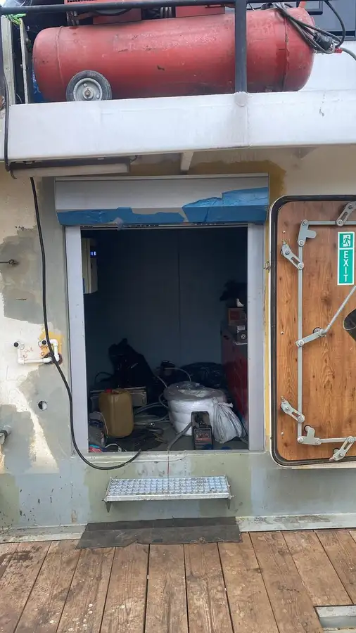 Arbetsbåtar till salu