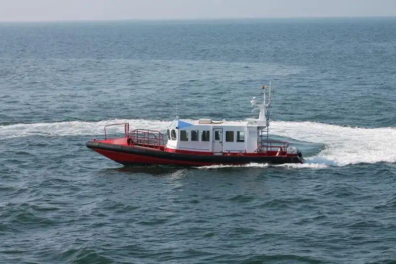 Besättningsbåt till salu