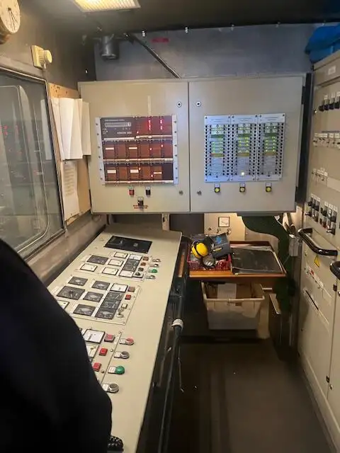 Undersökningsfartyg till salu