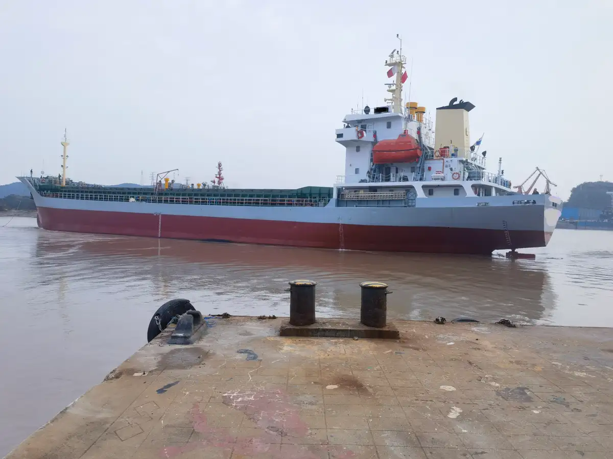 Bulkfartyg till salu